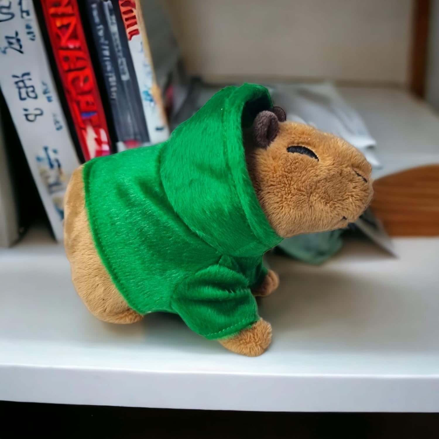 Brinquedos De Pelucia Capivara Fofa Filó C/Capuz Verde - Imagem 4