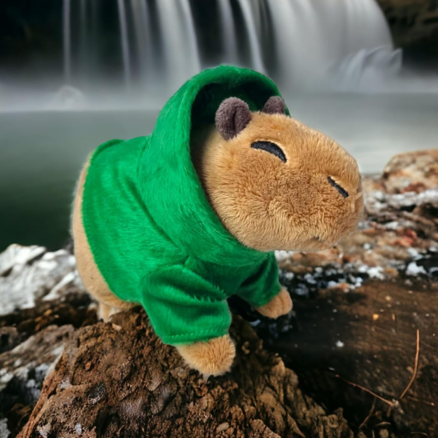 Brinquedos De Pelucia Capivara Fofa Filó C/Capuz Verde - Imagem 6