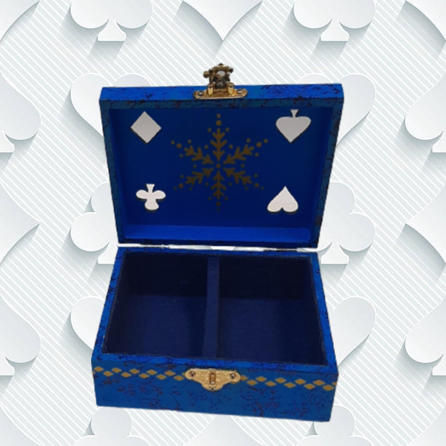 Caixa de Cartas Decorativa em Madeira, Vermelha, Design com Naipes e Mandala, Fecho Dourado (Azul) - Imagem 3